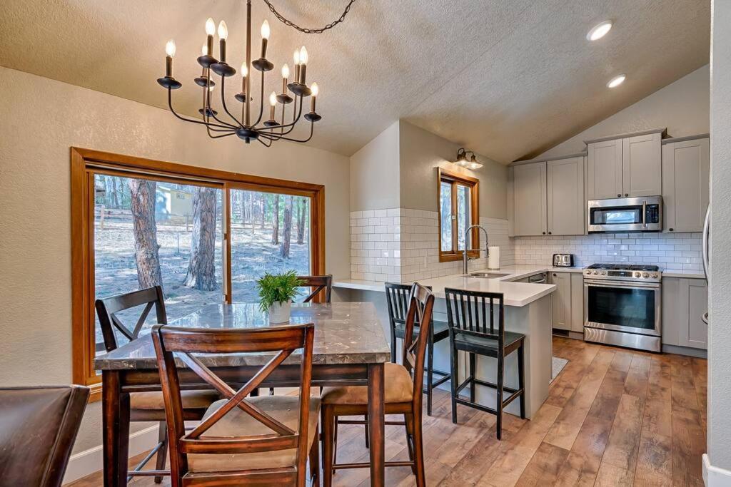 Quaint Home In The Pines Flagstaff Buitenkant foto